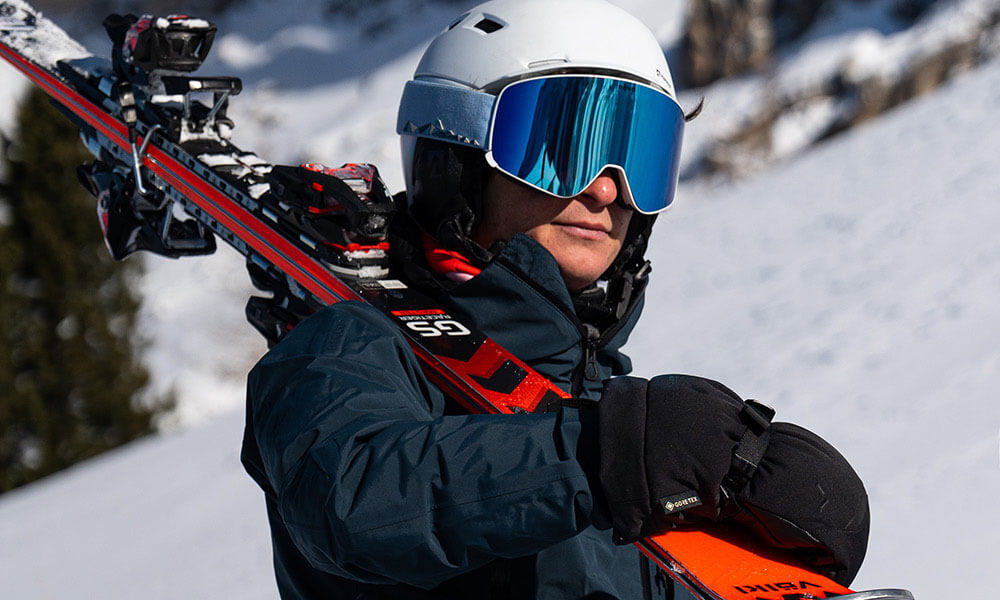 Ski Gloves with Down Insulation: Natural Warmth