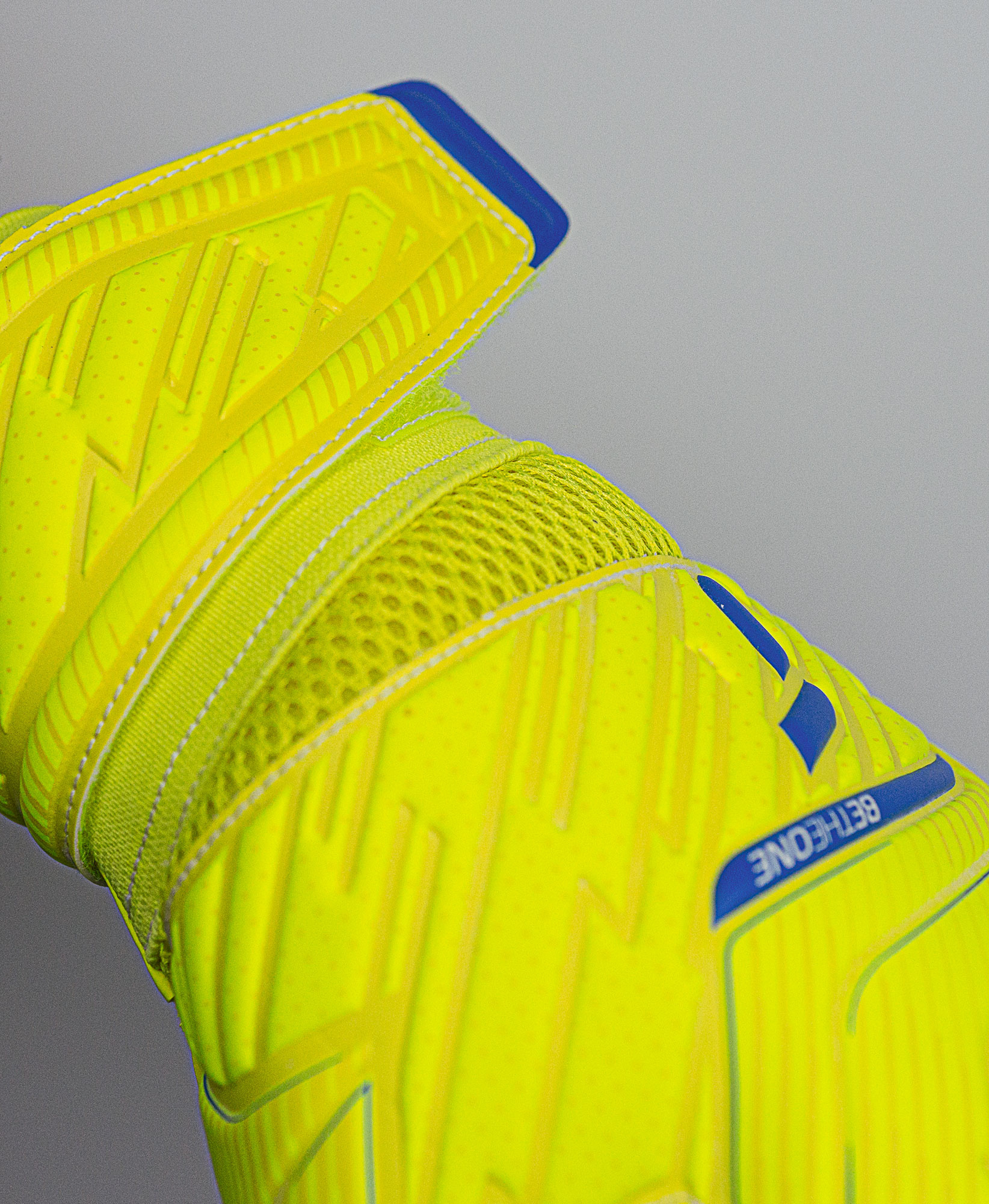 Reusch soccer goalkeeper elbow pad