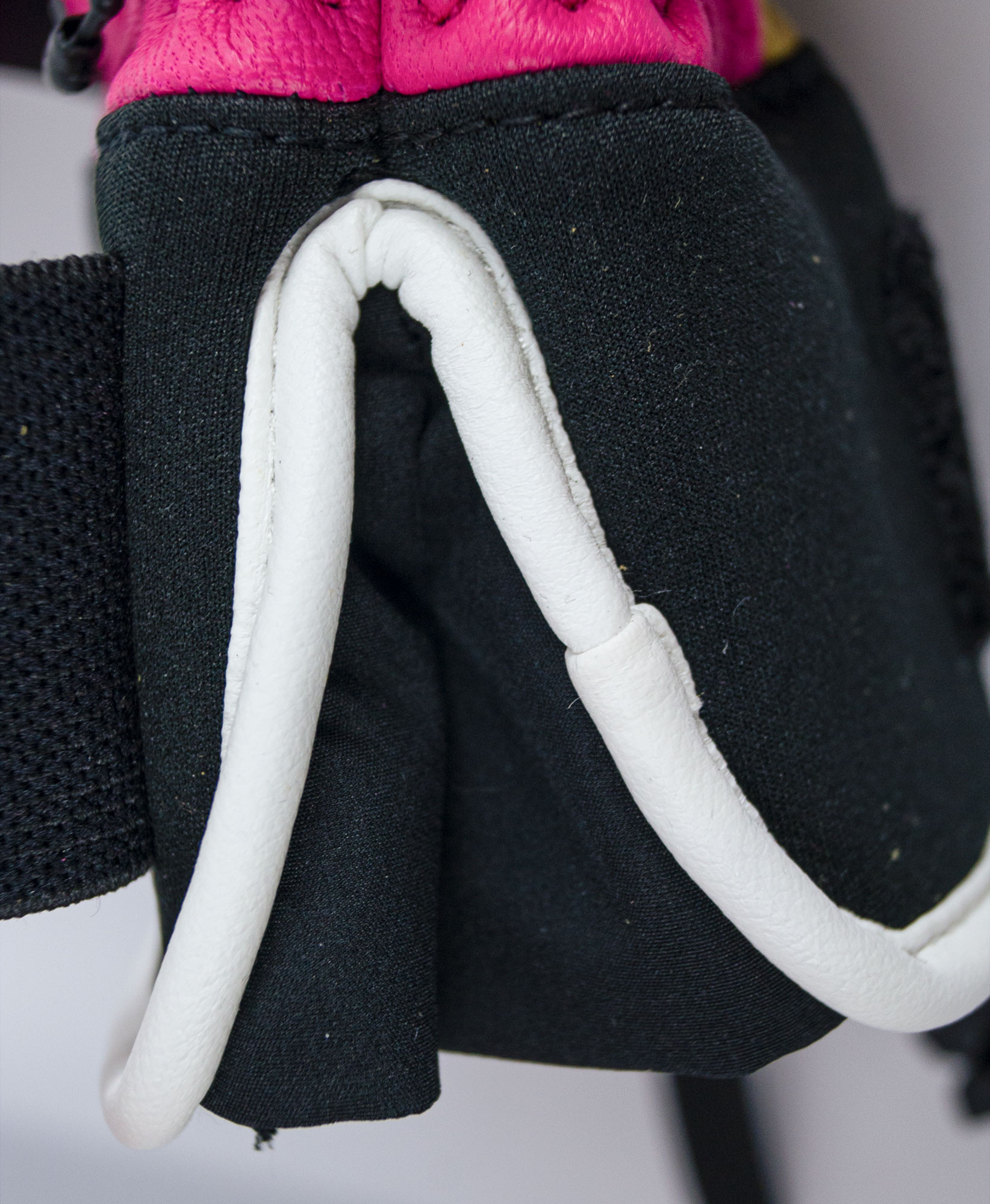 24REUSCH　HIGHLAND R-TEX XT LOBSTER　ホワイト/ブラック/バチェラーボタン　サイズ：7.0 Reusch Highland R-TEX® XT -