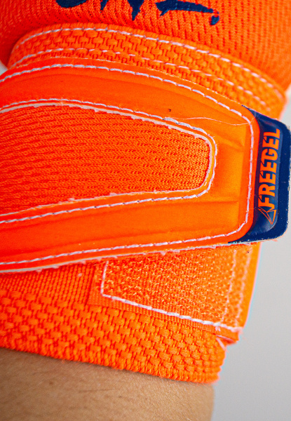 Reusch  5262234 2290 blue orange 3.jpg