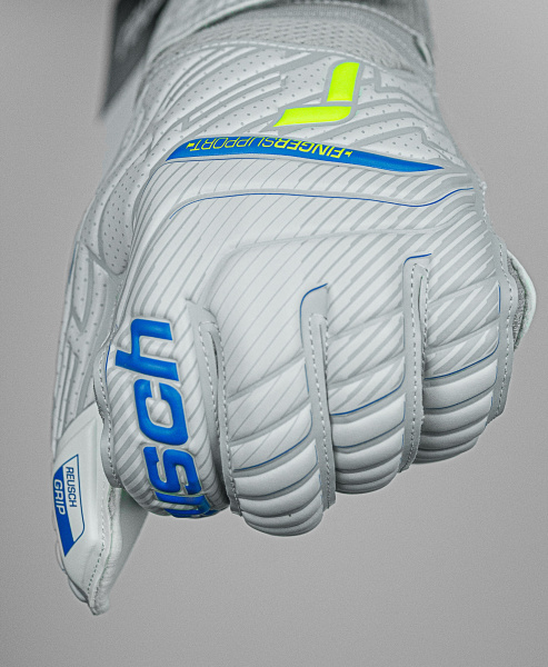 Reusch Attrakt Grip Finger Support 5270810 6016 60