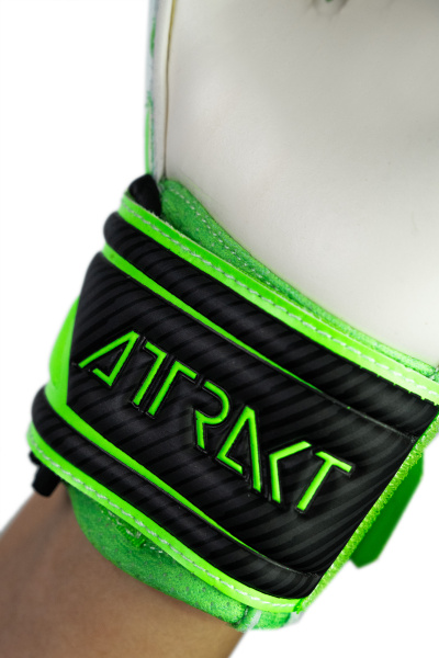 Reusch Attrakt Solid Junior 5272515 5551 black 4.j