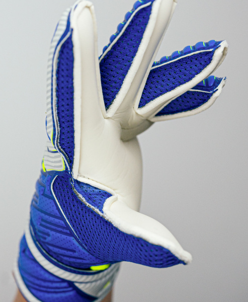 Reusch Attrakt Solid Junior 5272515 6036 6036 4.jp
