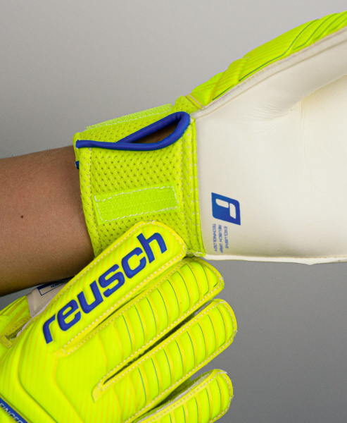 Reusch Attrakt Grip Finger Support Junior 5272810 