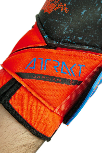 Reusch Attrakt Fusion Guardian 5470985 2211 2211 5