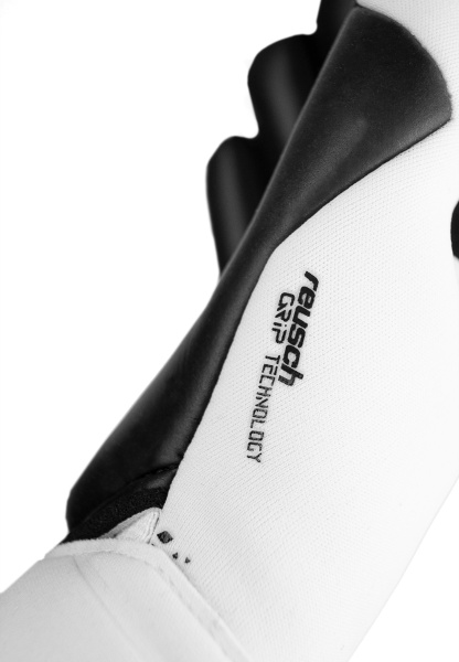 Reusch GK1 Pro 5470999 1040 1040 7.jpg