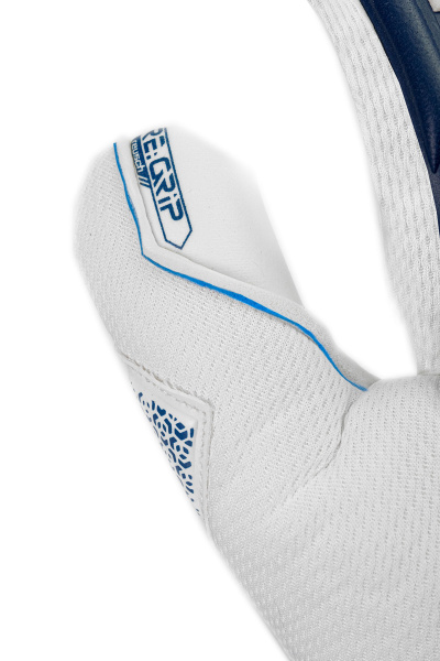 Reusch Attrakt RE:GRIP NC 5570535 4310 4310 3.jpg