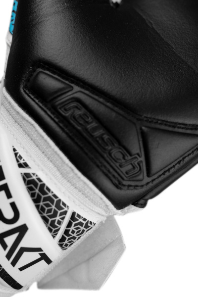 Reusch Attrakt Infinity NC 5570725 1125 1125 4.jpg