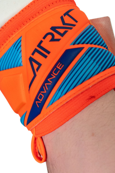 Reusch Attrakt Advance 5670214 2290 blue orange 5.