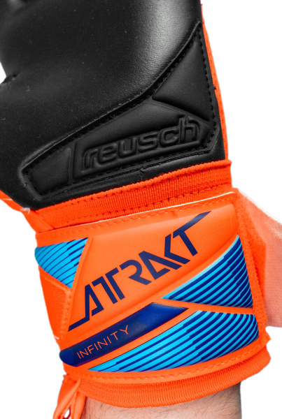 Reusch Attrakt Infinity Evolution NC 5670724 2289 