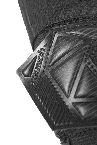 Reusch Attrakt Infinity Evolution NC 5670725 7700 