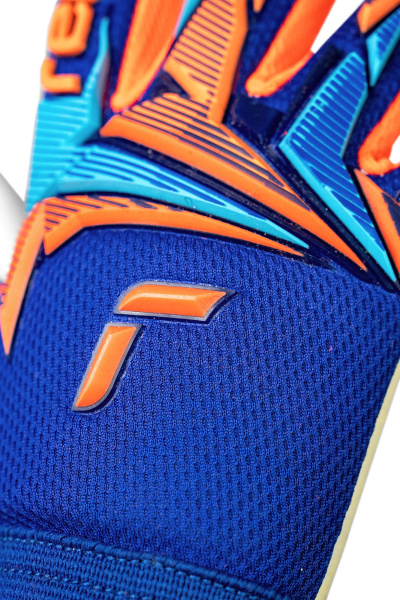 Reusch Attrakt Freegel Advance Junior 5672235 4129