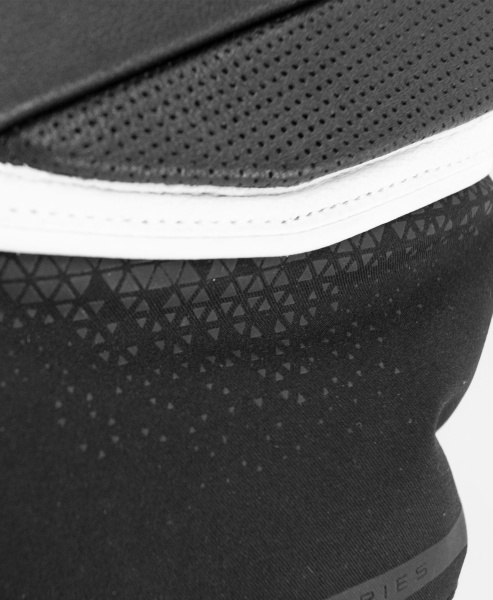 Reusch Mastery 6001120 7745 black 4.jpg