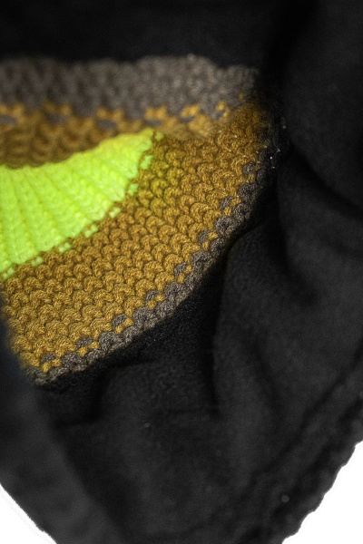 Reusch Enzo Beanie 6180010 7334 black green 7.jpg