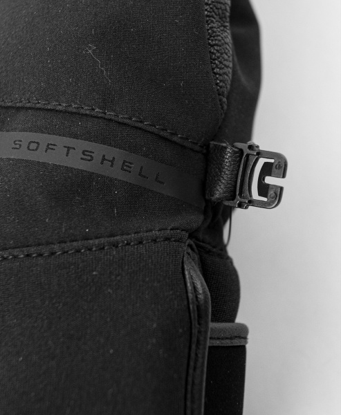 Reusch Tessa STORMBLOXX 6231138 7700 black 5.jpg