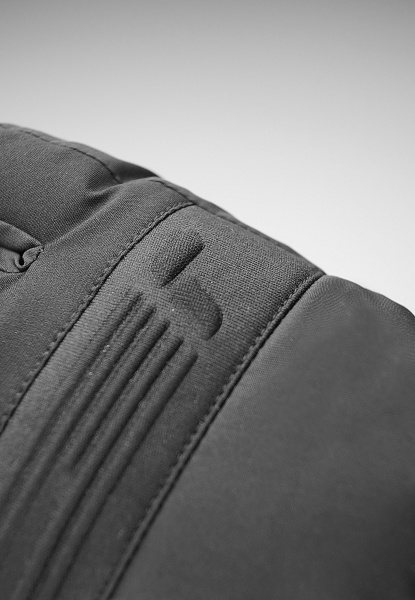 Reusch  6299265 7701 black 3.jpg