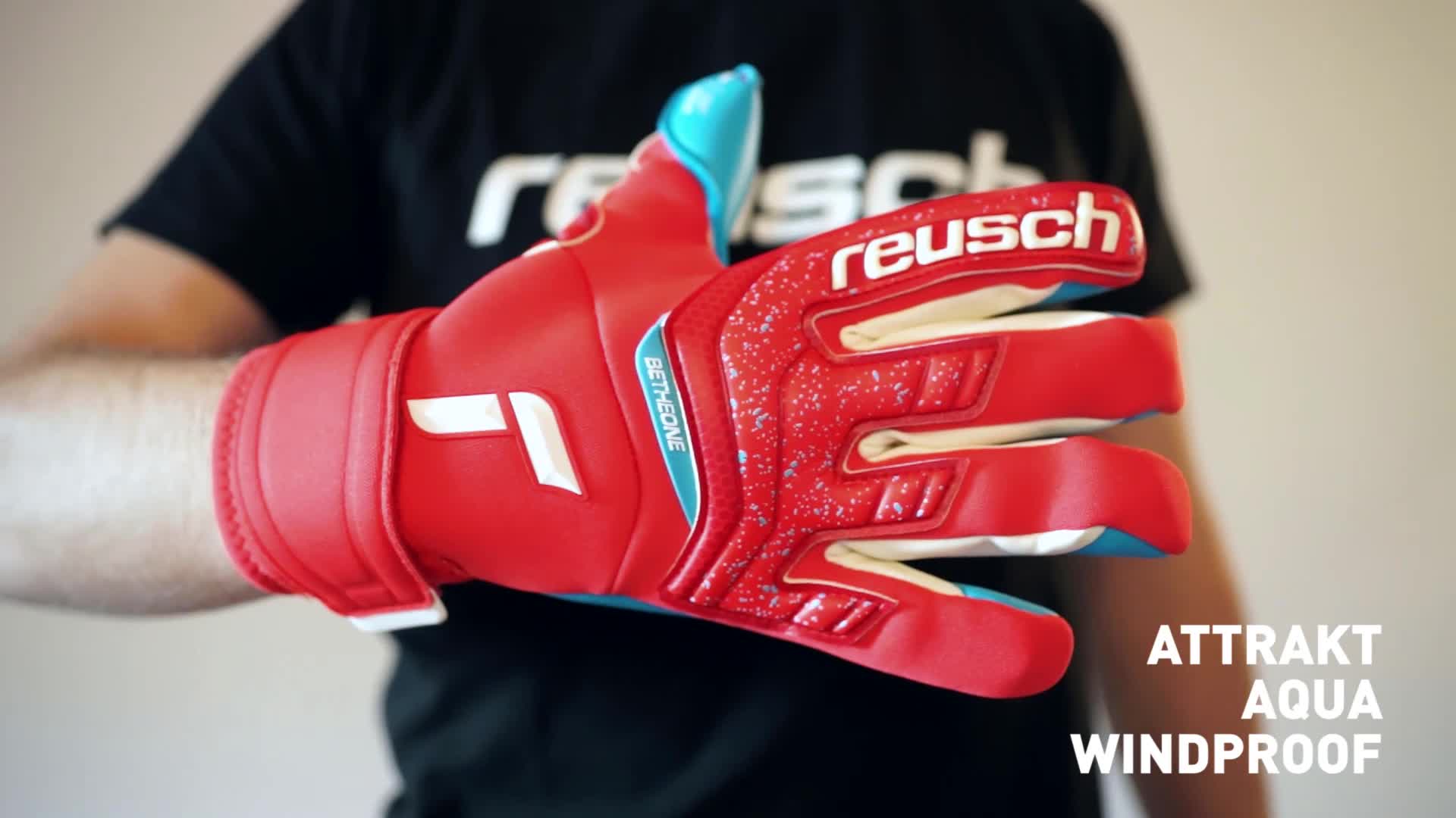 reusch attrakt aqua windproof