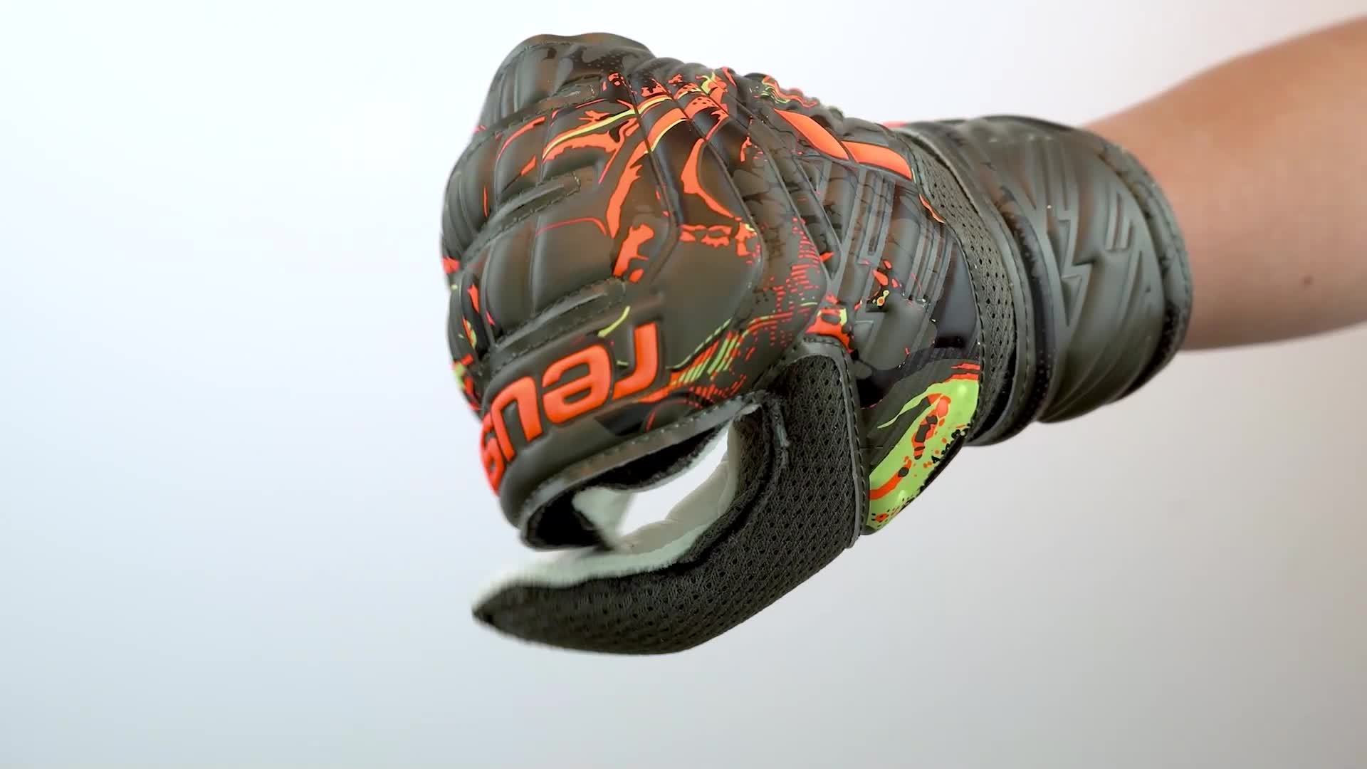 Attrakt Solid Junior reusch