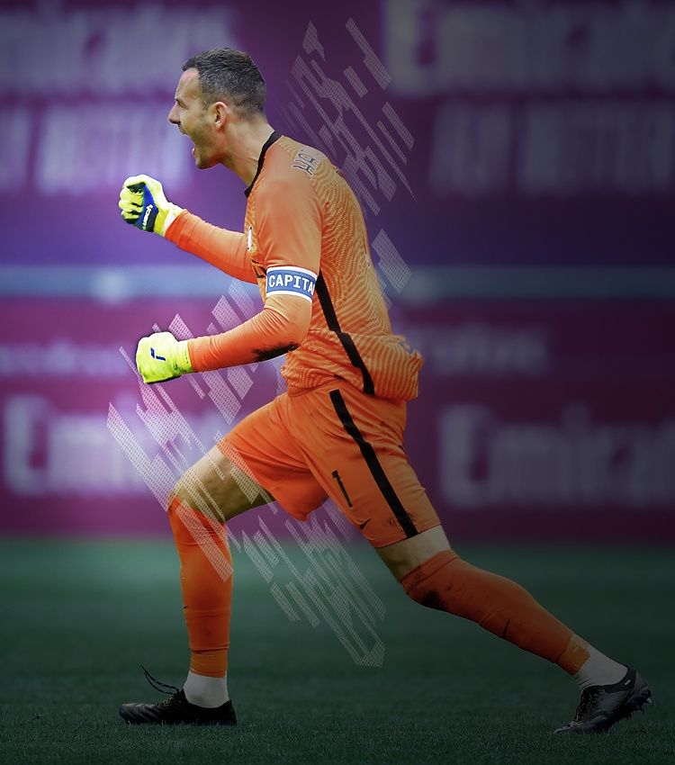 Handanovic gloves store